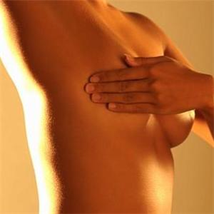 Physiotherapists 'can help reduce swelling after breast cancer operations'  
