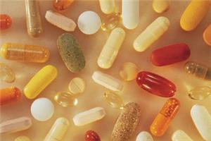 Pharmacists start work with Frank the robot